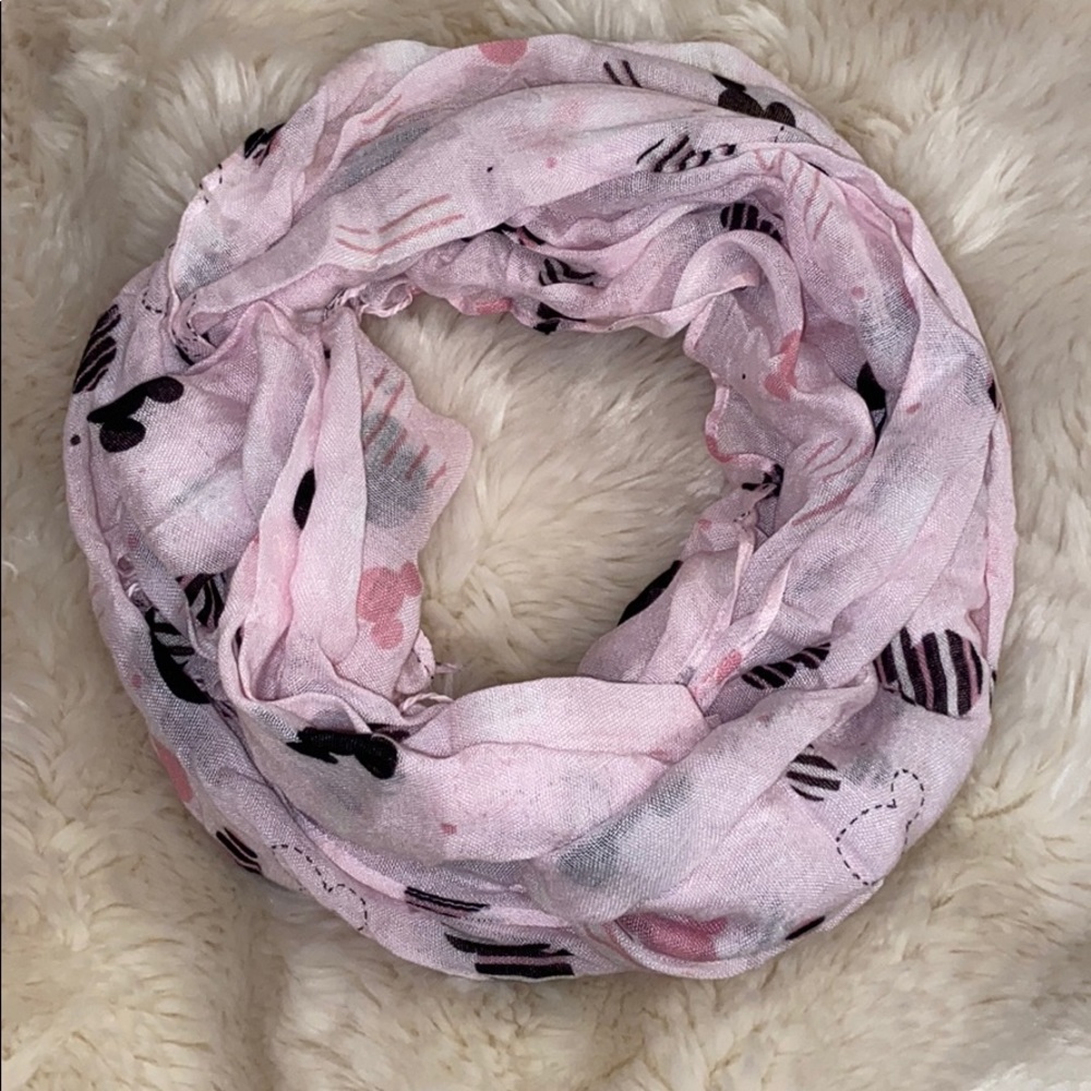 Disney Pink Mickey Mouse Scarf💕